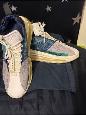 Nike Air Max 720 Men’s Sneakers - White, Teal, Blue, Cream